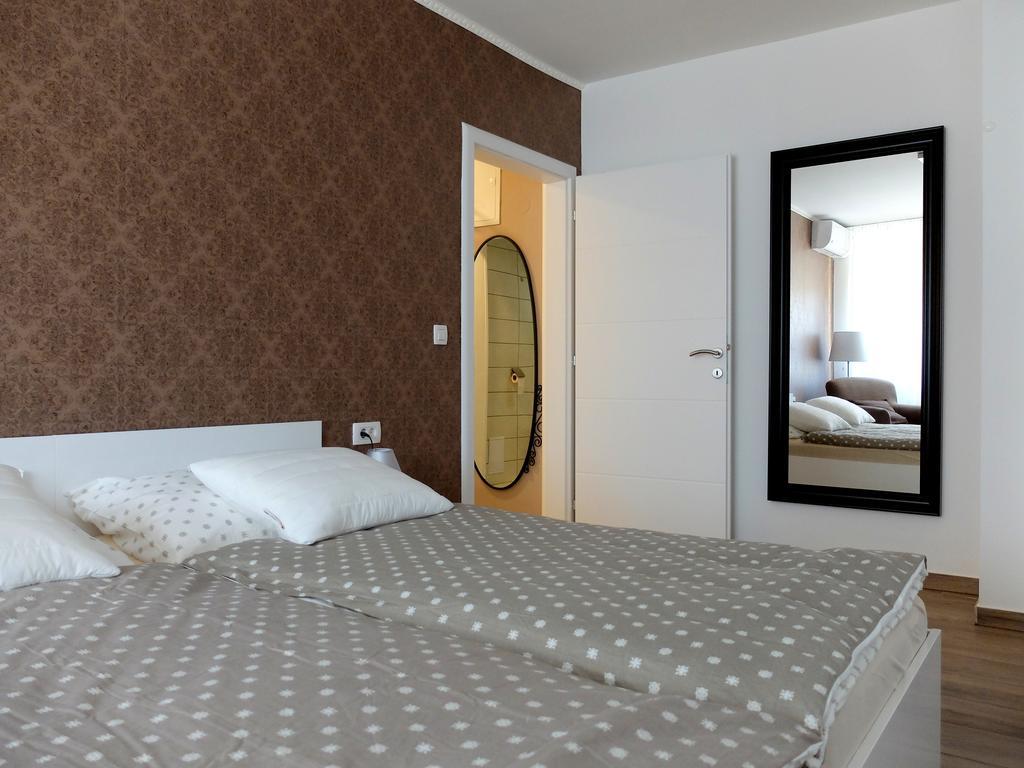 Center Flat Apartment *